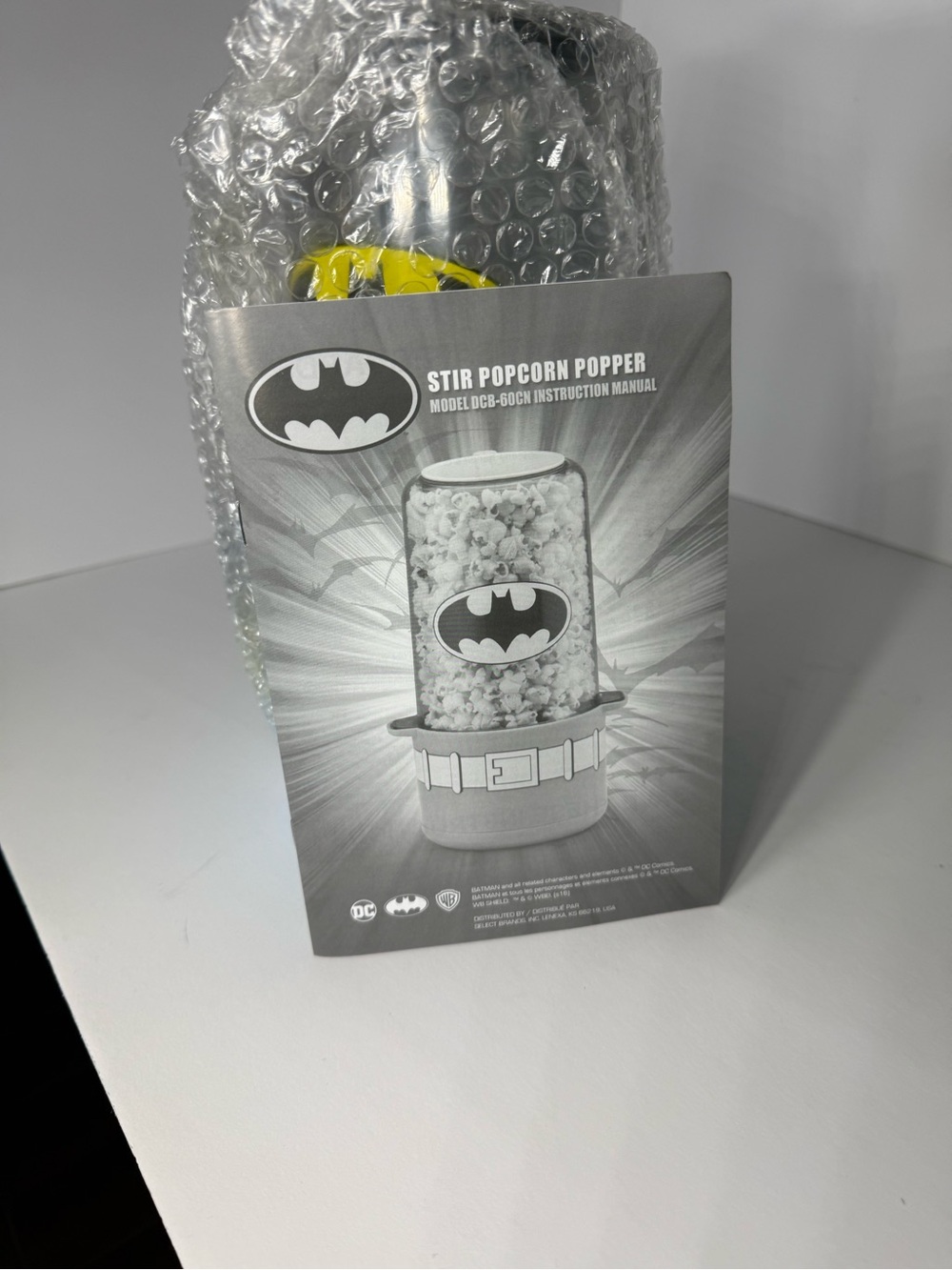 Batman Blue and Yellow Mini Popcorn Stirrer - Picture 7 of 7
